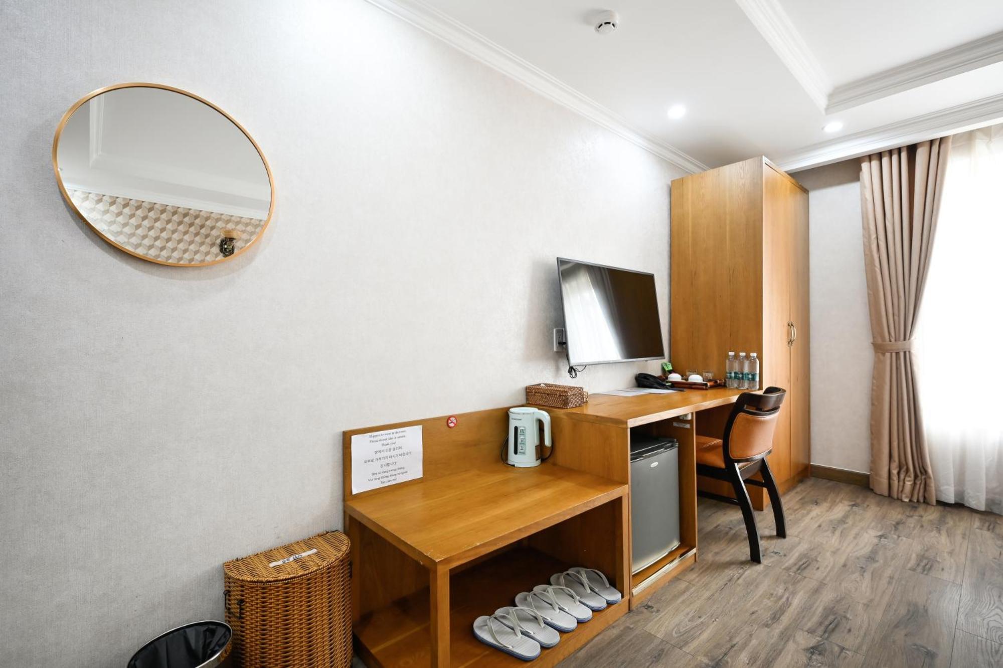 The River Park Hotel Хошимин Экстерьер фото