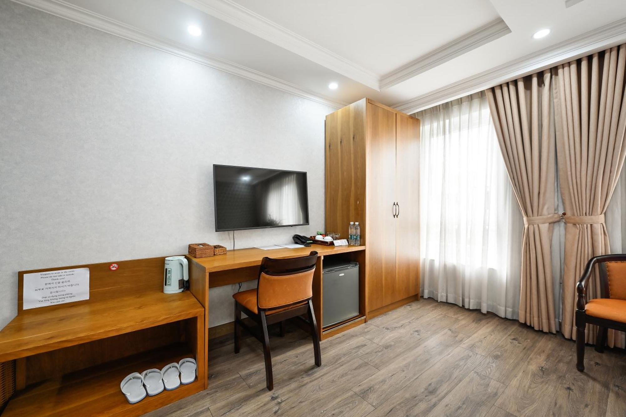 The River Park Hotel Хошимин Экстерьер фото