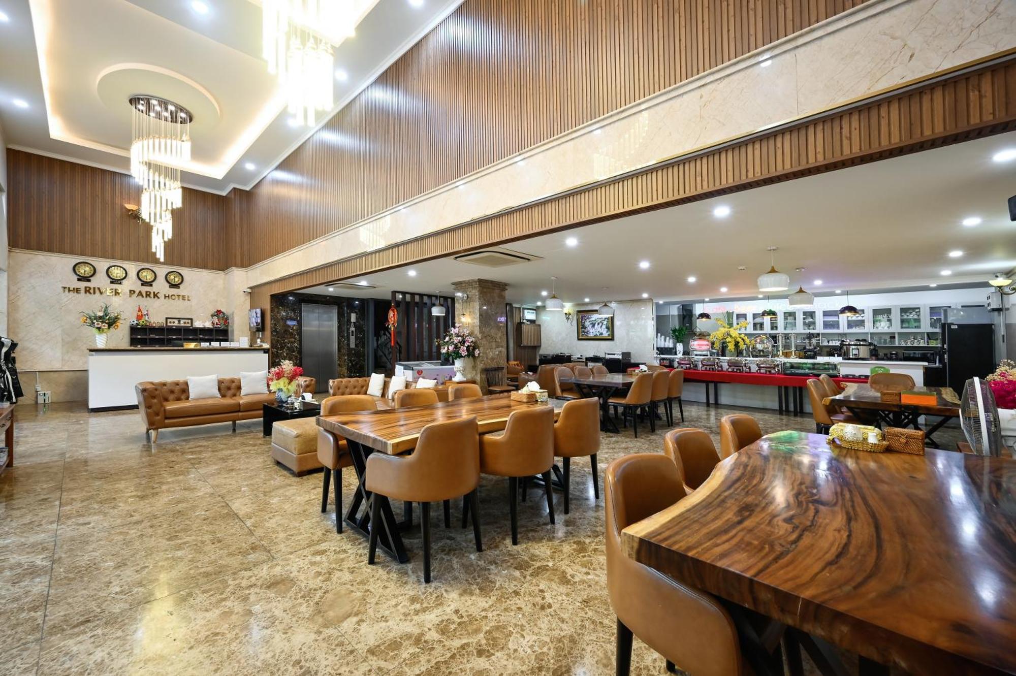 The River Park Hotel Хошимин Экстерьер фото