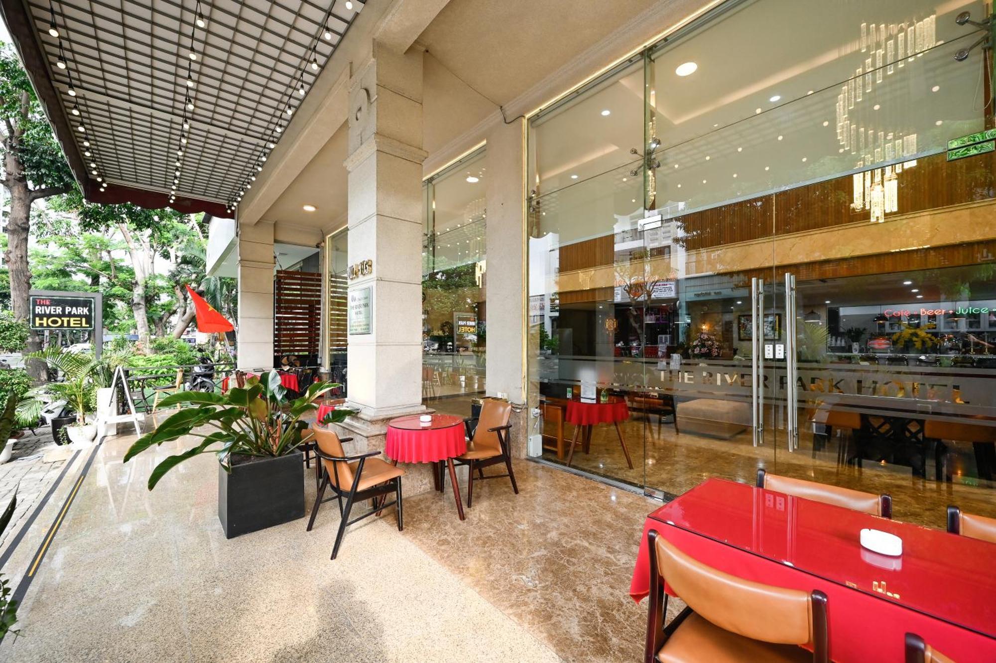 The River Park Hotel Хошимин Экстерьер фото